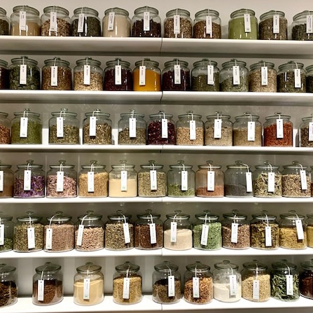 Herborisia - Herboristerie & CBD shop - 75010 Paris 6 Herborisia - Herboristerie | CBD | Plantes médicinales - Plantes en vrac - 75010 Paris
