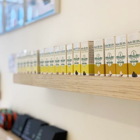 Herborisia - Herboristerie & CBD shop - 75010 Paris 7 Herborisia - Herboristerie | CBD | Plantes médicinales - Huiles CBD - 75010 Paris